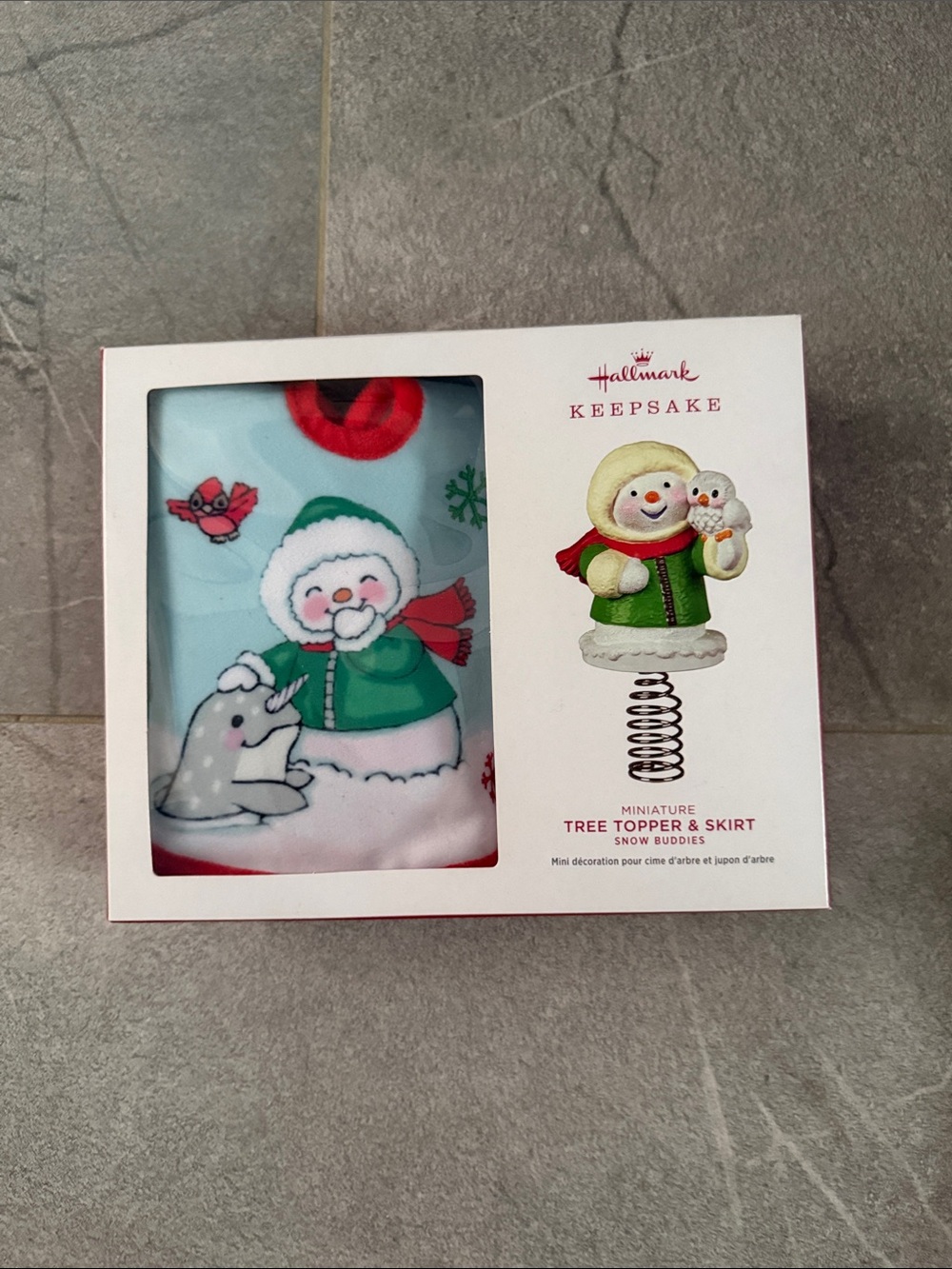 Hallmark Keepsake Snow Buddies Mini Tree Topper & Skirt - Light Blue & Green